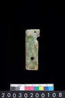 藏品(細長型玦形玉耳飾)的圖片