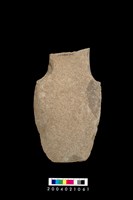 藏品(有肩打製石斧)的圖片