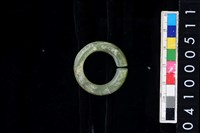 藏品(環狀玦型玉耳飾)的圖片