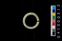 藏品(環狀玦型玉耳飾)的圖片