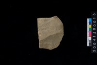 藏品(打製石斧殘件)的圖片