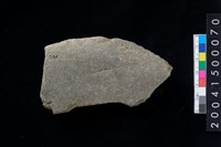 藏品(打製石斧殘件)的圖片