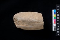 藏品(磨製石斧殘件)的圖片