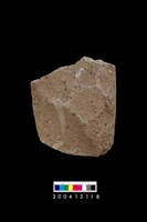 藏品(打製石斧殘件)的圖片