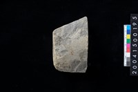 藏品(打製石斧殘件)的圖片