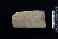 藏品(打製石斧殘件)的圖片