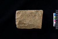 藏品(磨製石斧殘件)的圖片