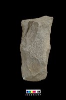 藏品(打製石犁殘件)的圖片