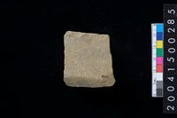 藏品(打製石斧殘件)的圖片