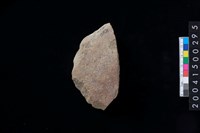 藏品(打製石斧殘件)的圖片