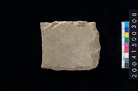 藏品(打製石斧殘件)的圖片