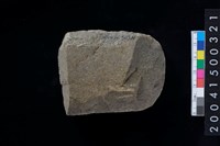 藏品(打製石斧殘件)的圖片