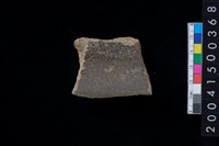 藏品(磨製石斧殘件)的圖片