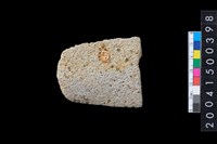 藏品(磨製石斧殘件)的圖片