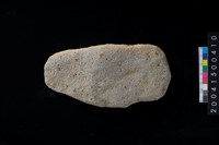 藏品(磨製石斧殘件)的圖片