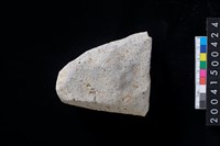 藏品(磨製石斧殘件)的圖片