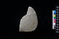 藏品(磨製石斧殘件)的圖片