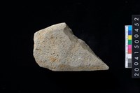 藏品(磨製石斧殘件)的圖片