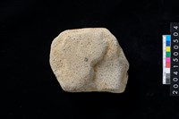 藏品(磨製石斧殘件)的圖片