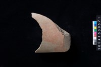 藏品(磨製石斧殘件)的圖片