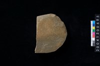 藏品(磨製石斧殘件)的圖片