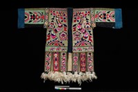 藏品(男子長袖長衣)的圖片