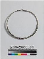 藏品(銀製項圈)的圖片