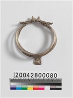 藏品(銀製項圈)的圖片