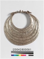 藏品(銀製項圈)的圖片