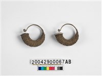 藏品(女子銀製耳飾)的圖片