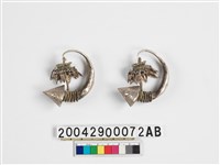 藏品(女子銀製耳飾)的圖片