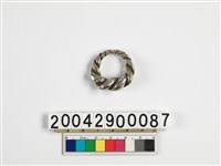 藏品(女子胸兜銀製吊墜)的圖片