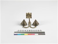 藏品(上衣銀製吊墜)的圖片