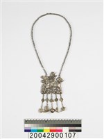 藏品(銀製胸飾)的圖片