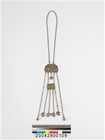 藏品(女子銀製胸飾)的圖片