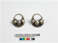 藏品(女子銀製耳飾)的圖片