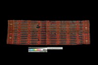 藏品(披肩式喪服殘片)的圖片