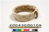 藏品(貝製腕飾)的圖片