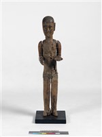 藏品(木雕人像)的圖片