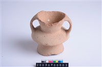 藏品(雙豎把折腹圈足小陶罐)的圖片