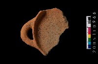 藏品(帶橫把盤形器殘件)的圖片