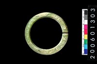 藏品(環狀玦形玉耳飾)的圖片