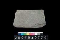 藏品(磨製石器殘件)的圖片