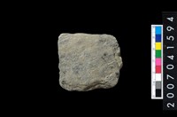 藏品(不明石器殘件)的圖片