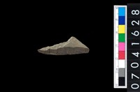 藏品(磨製石器殘件)的圖片