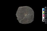 藏品(石環製作材料-中央帶啄痕打製圓板)的圖片