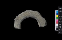 藏品(石環製作材料-旋截圓環粗胚殘件)的圖片