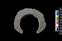 藏品(石環製作材料-旋截圓環粗胚殘件)的圖片