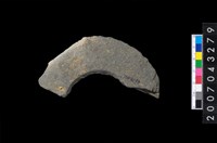 藏品(石環製作材料-旋截圓環粗胚殘件)的圖片