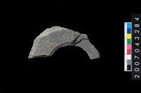 藏品(石環製作材料-旋截圓環粗胚殘件)的圖片